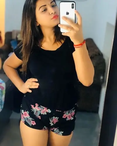 Shahganj Escorts